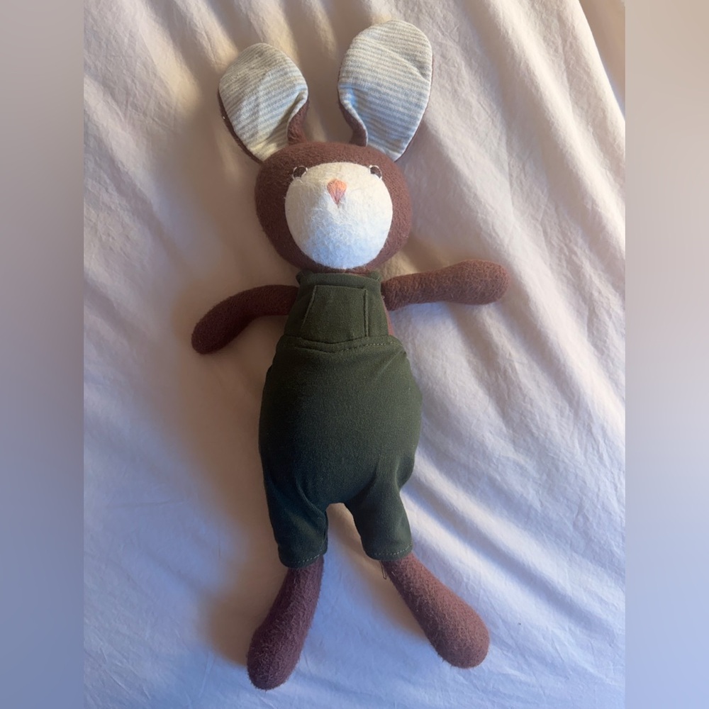 Hazel Village Lucas Rabbit